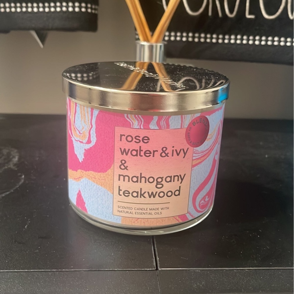 Bath & Body Works Rose Water & Ivy and Mahogany Teakwood Candle